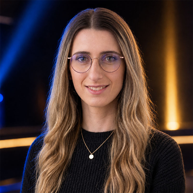 Christin ist Moderatorin bei TeamArena in Fulda Christin ist Moderatorin bei TeamArena in Fulda